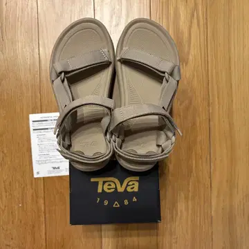 Teva 베이지 스포츠 샌들