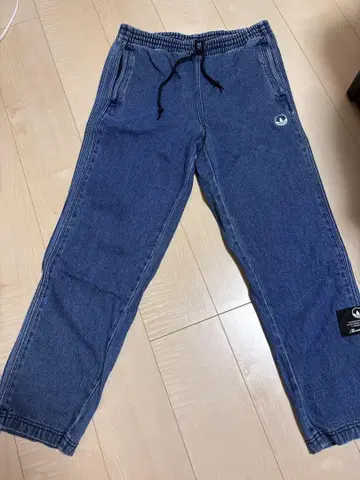 아디다스 데님 블루 스트레이트 데님