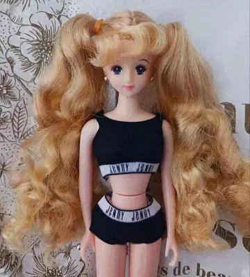 인형 사이즈 전체 길이 약 27cm