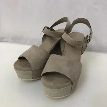 ELVIO ZANON 통굽 샌들 그레이지 7319
