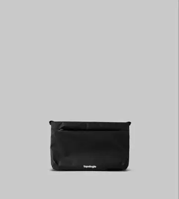 topologie Flat Sacoche Small 블랙