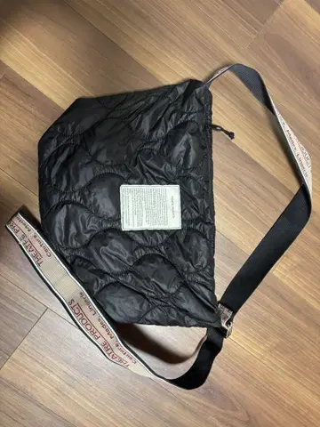 THEATRE PRODUCTS 블랙 숄더백