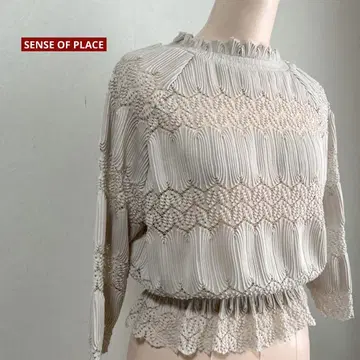 SENSE OF PLACE 어반 리서치 프릴 칼라 레이스 7부 소매
