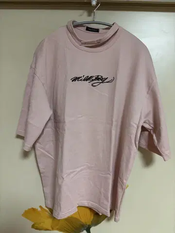 밀크보이 초커 티셔츠