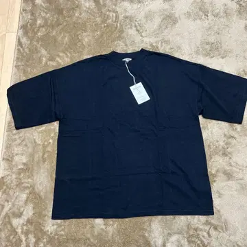 오라리 블랙 티셔츠 사이즈 5