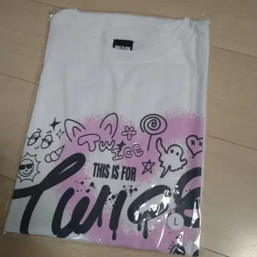 TWICE 투어 티셔츠 화이트 L 사이즈