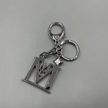 218 엠씨엠 실버 M 로고 키링