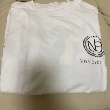 Novelbright 롱 T 티셔츠