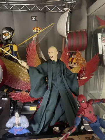 정크 STARACE TOYS 볼드모트 1/8 액션 피규어