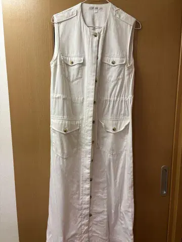 MOUSSY 슬리브리스 셔츠 원피스 화이트