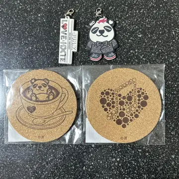 2PM 준케이 키링과 코스터