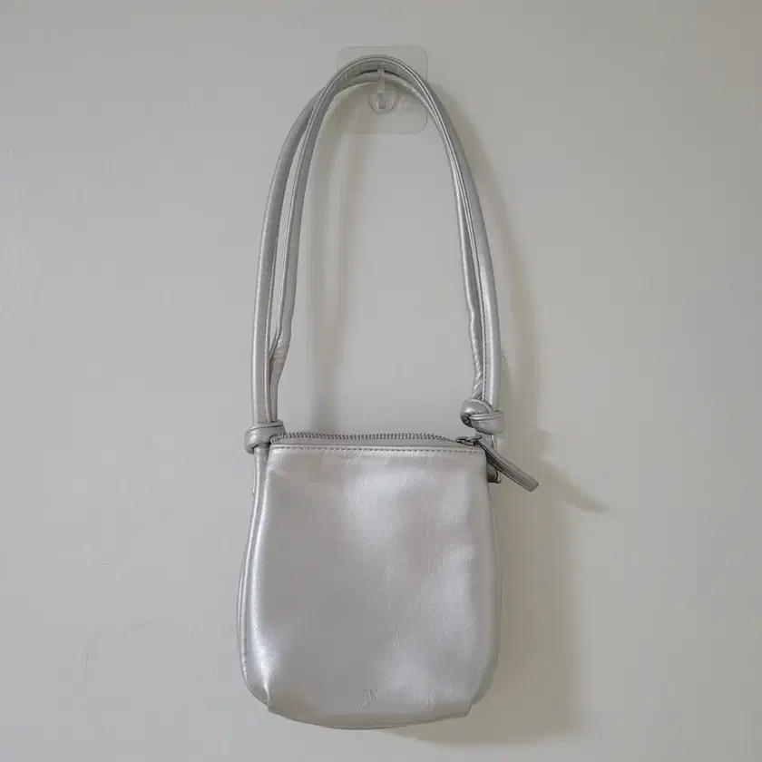 YEO MIM mini layered silver bag (silver) on Bunjang Global Site.