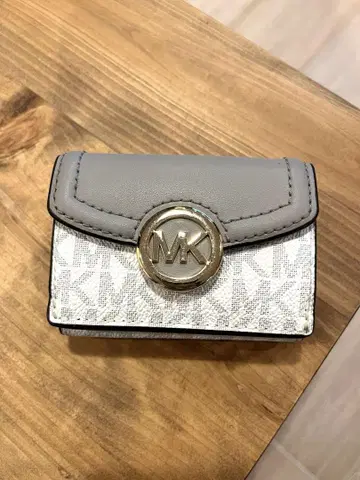 Michael Kors 3단 폴더형 지갑 그레이/화이트