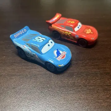 카즈 토미카