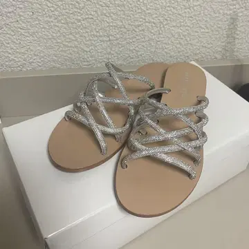 누키테파 샌들