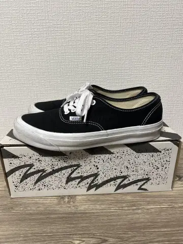 Vans Vault Authentic 블랙 스니커즈