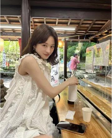 비비. 마르티나 드레스