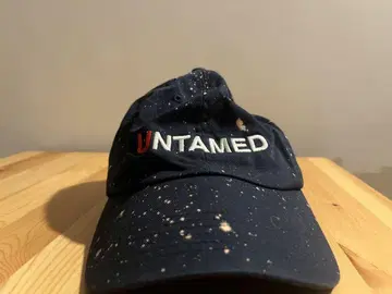 UNTAMED 네이비 캡