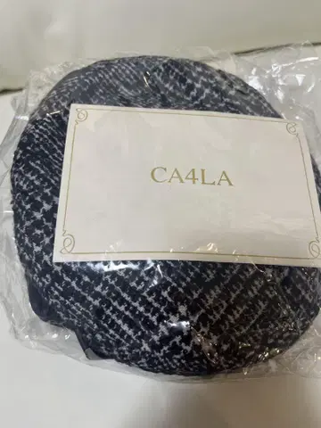 CA4LA 베레모 블랙과 화이트 체크 무늬