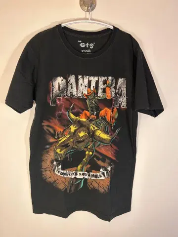 Pantera 그래픽 티셔츠 S 사이즈