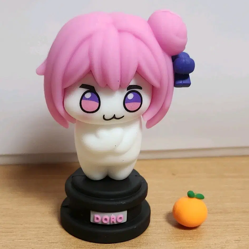 Dororong Figure Goddess of Victory: Nikke Figure & Keyring Set