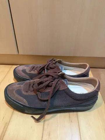 Last Resort AB VM004 스웨이드