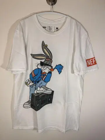 LOONEY TUNES NEFF Bugs Bunny 티셔츠 M 사이즈