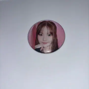 tripleS 하영 캔뱃지