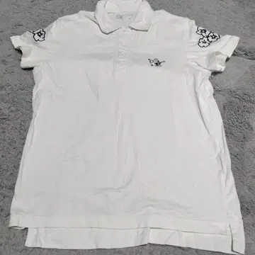 TRUE RELIGION 화이트 피케 셔츠