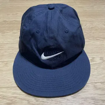NikeSB 나이키 야구 모자 스냅백 네이비 로고 자수