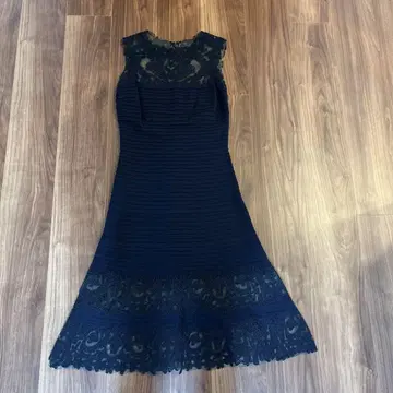 TADASHI SHOJI 네이비 슬리브리스 원피스 레이스 XXS