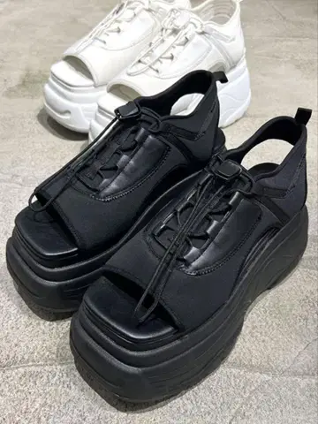 EMODA 에모다 코드 크로스 벌키 샌들