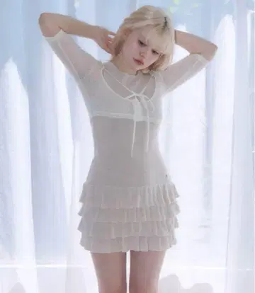 앤드메리 소피아 프릴 세트 드레스 베이지