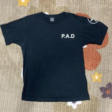 (중고) P.A.D 블랙 티셔츠 L 사이즈