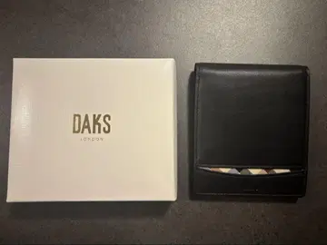 DAKS 두겹 지갑 블랙