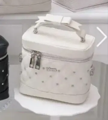 pium 비쥬 퀼팅 베니티 백 화이트