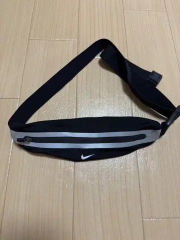 나이키 웨스트 파우치