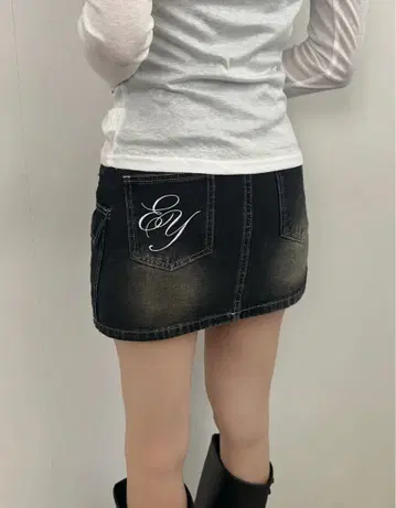 emmy 로고 데님 스커트