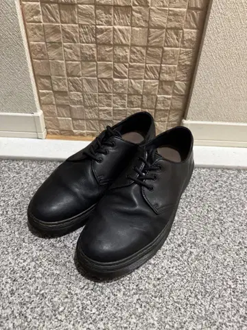 블랙 가죽 로퍼