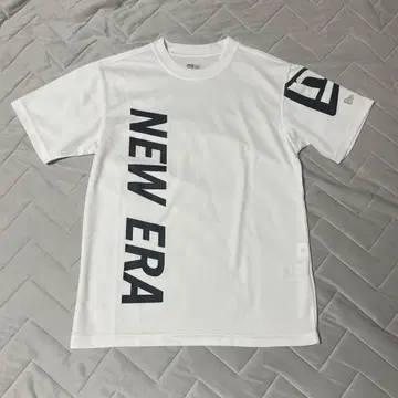 새상품급 NEW ERA 화이트 티셔츠 S 뉴에라 속건성 셔츠 화이트 블랙