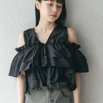 KBF 멀티 WAY 크로스 프릴 블라우스