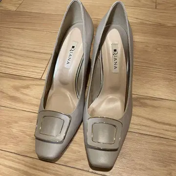 DIANA 베이지 스퀘어토 펌프스