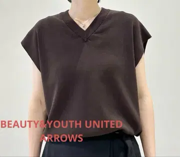 새상품 BEAUTY&YOUTH V넥 프렌치 슬리브 니트