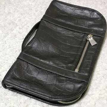 [악어 엠보싱 핸들 포함] 아니아리 가죽 클러치백 블랙