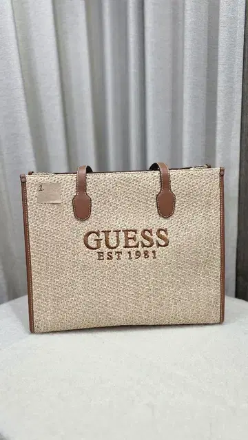 GUESS 베이지 숄더백 summer
