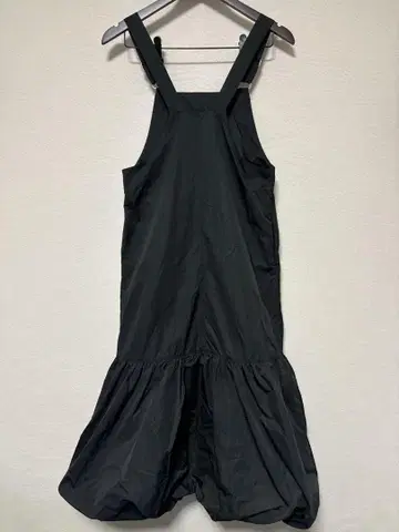 블랙 살로펫 벌룬 원피스