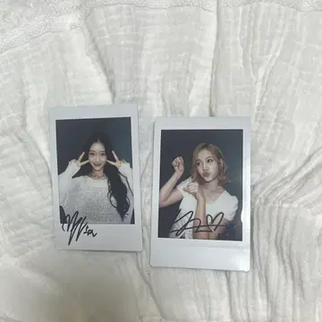 STAYC 사인 포함 폴라로이드 타워 레코드