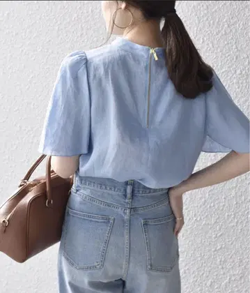 쉽스 NORTHERN LINEN 플레어 슬리브 블라우스