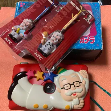 커널 샌더스 필름 카메라 스트랩 덤으로 증정