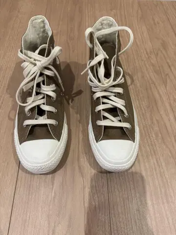 컨버스 척 테일러 올스타 하이컷 브라운